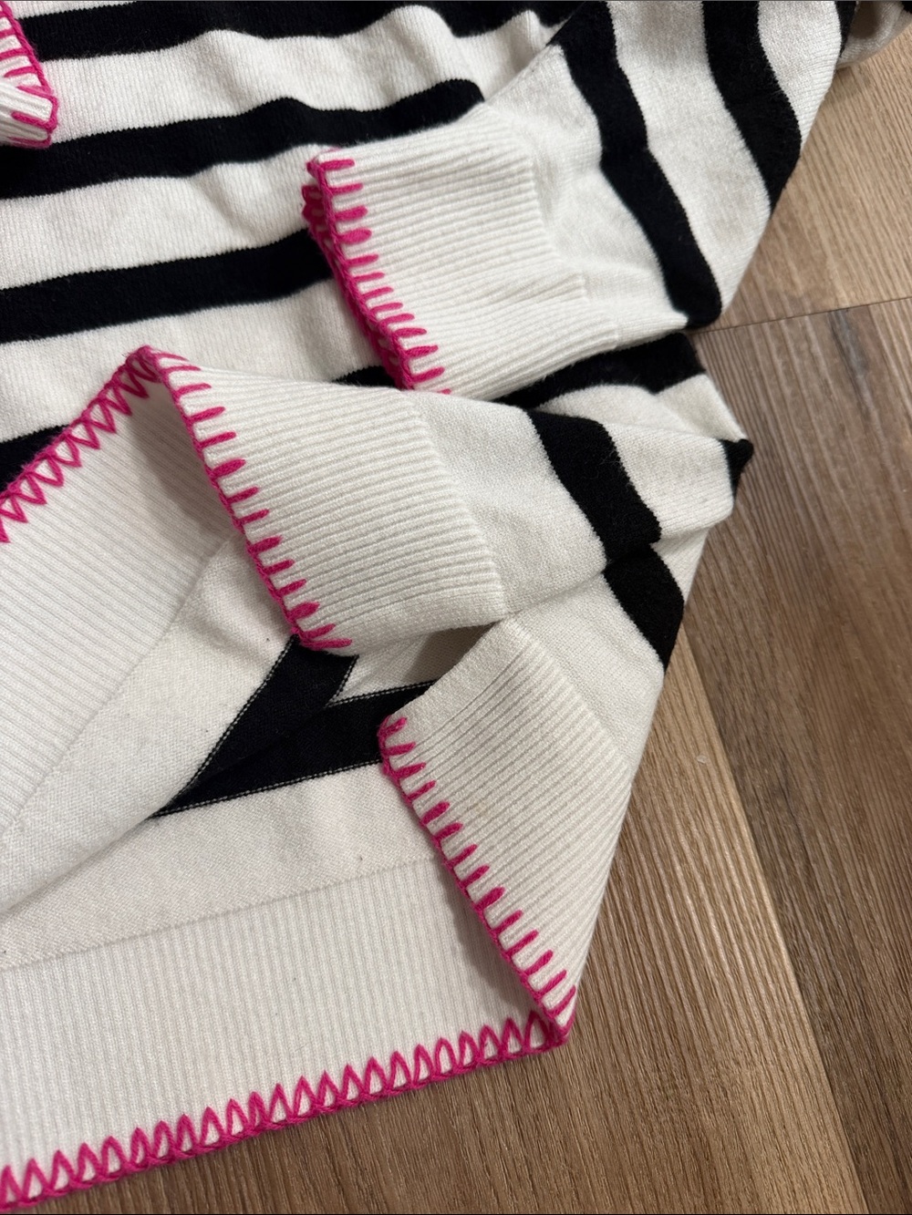 Kerri Rosenthal XOKR White Black Striped Heart Sweater Soft Knit Pullover Large - Picture 6 of 9